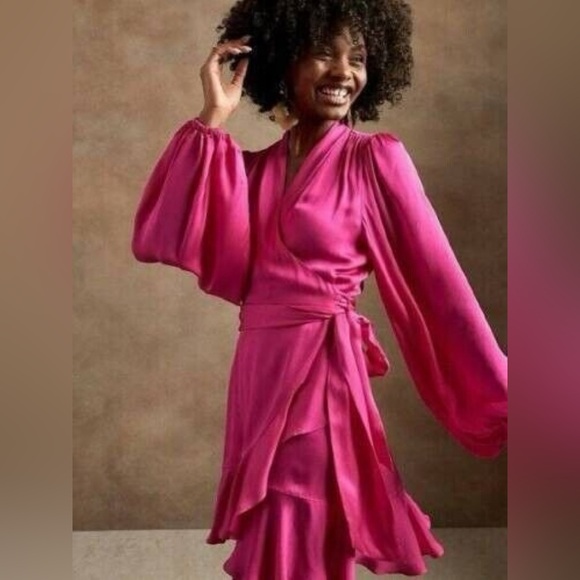 NWT! Banana Republic Bright Peony Satin Ruffle Wrap Dress - Multiple Sizes 💛 - Picture 4 of 4